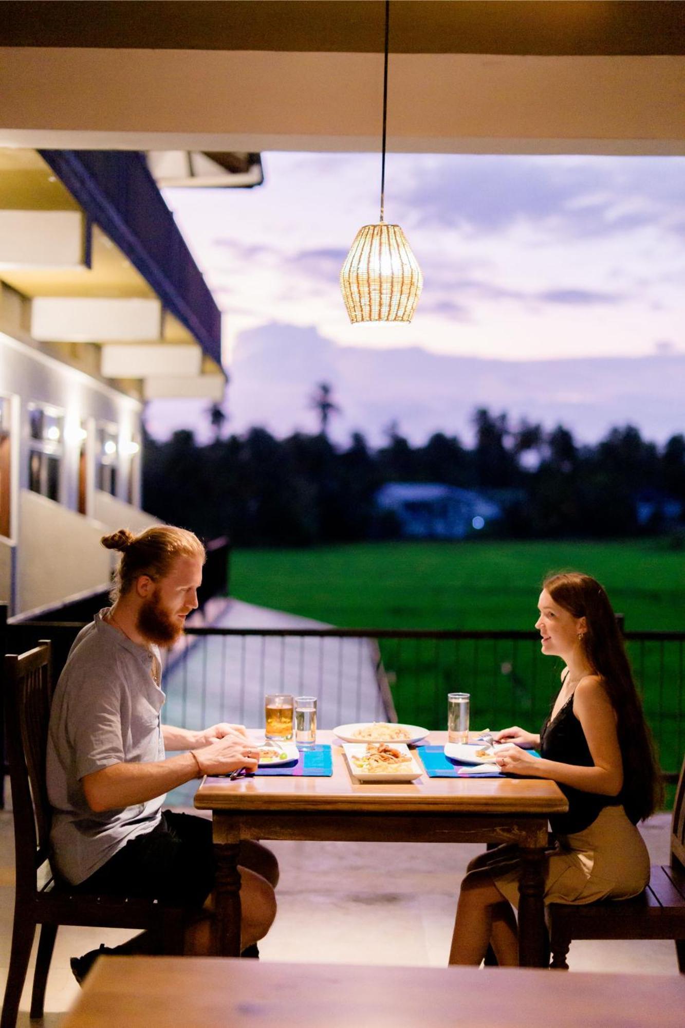 Serene Park Hotel By Ark Tissamaharama Extérieur photo