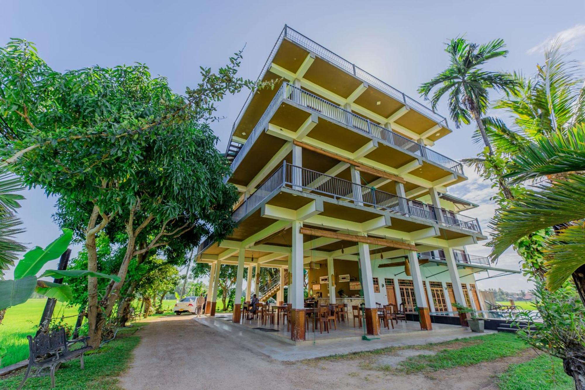 Serene Park Hotel By Ark Tissamaharama Extérieur photo