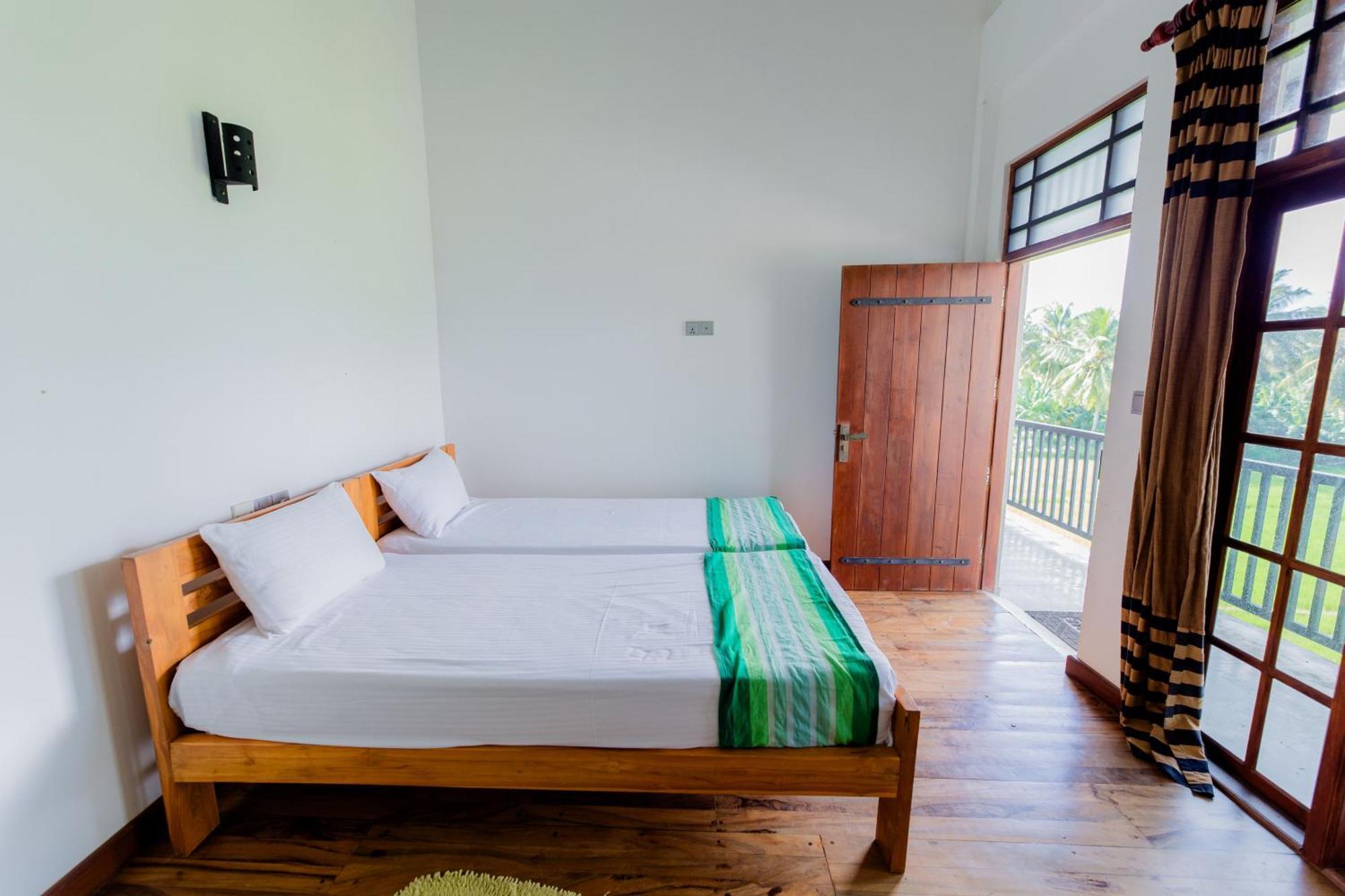 Serene Park Hotel By Ark Tissamaharama Extérieur photo