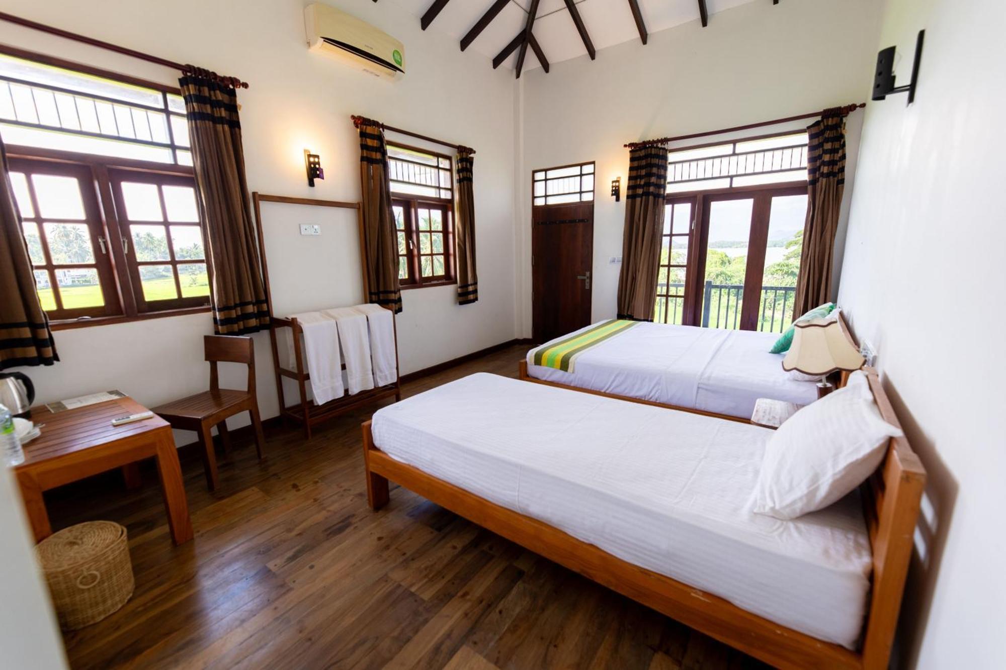 Serene Park Hotel By Ark Tissamaharama Extérieur photo